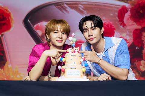 ‘ซี-นุนิว’ แจกความสดใสเกินร้อย ใน Photobook ‘Come Rain Come Shine’
